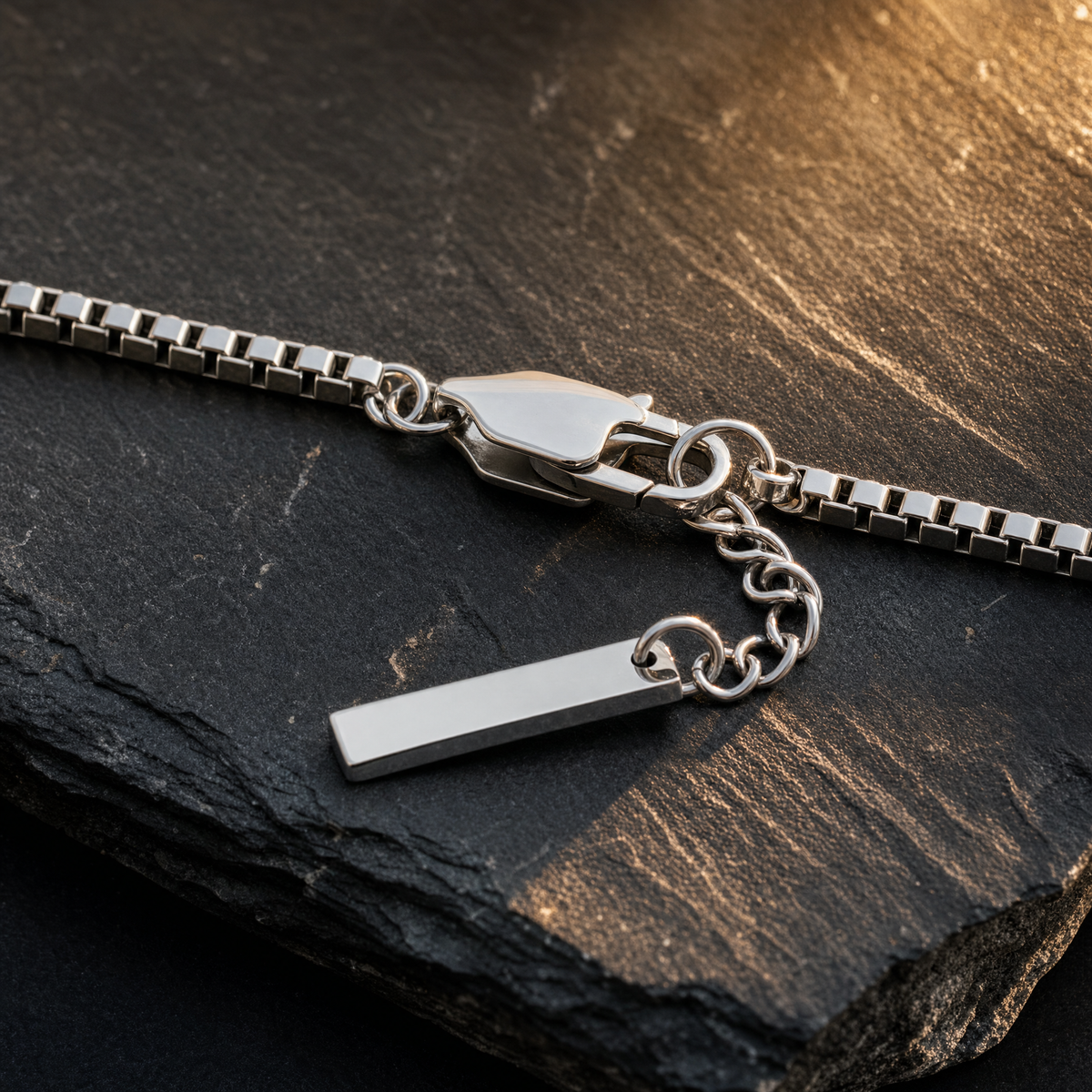 Cubed Serpentine Bracelet 1.5 MM – men's silver-tone faceted bracelet with clasp and tag