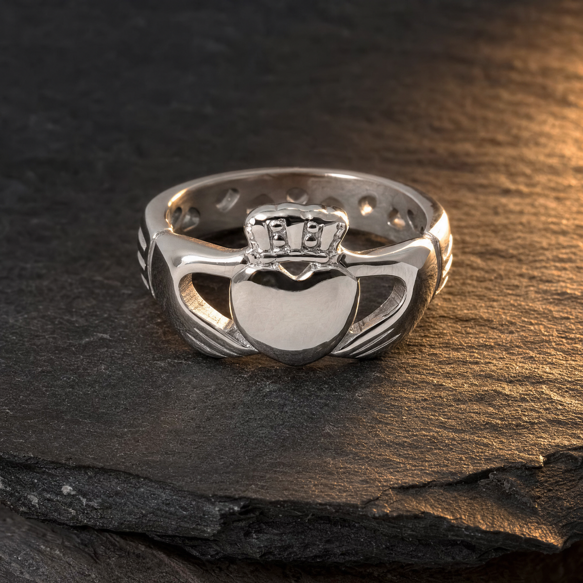 Claddagh Ring – men's silver-tone Claddagh ring with hands, heart and crown